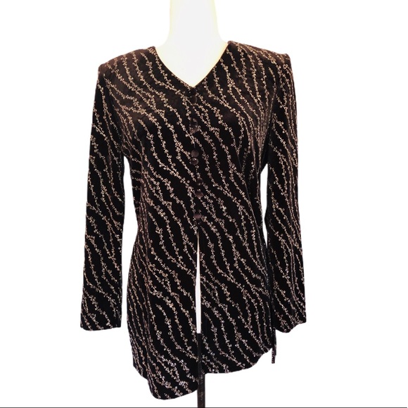 J.B.S vintage pullover top w/ metallic threading - Picture 2 of 5